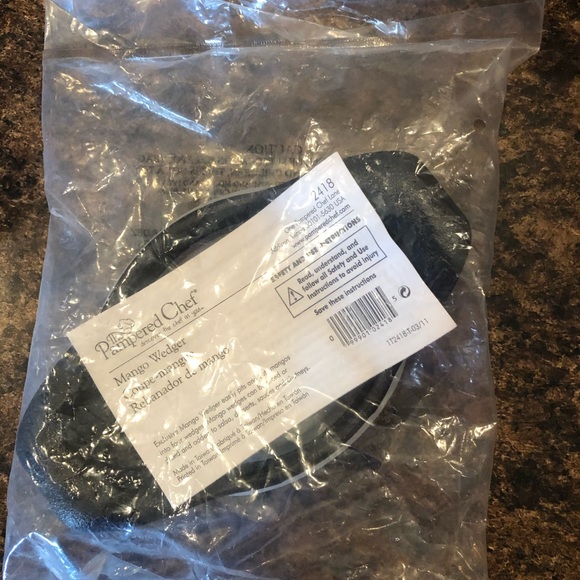 The Pampered Chef Kitchen Pampered Chef Mango Cutter Poshmark